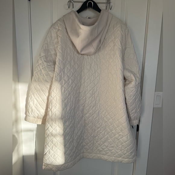 Nuage creamy white lightweight quilted coat with lavender lining Sz 3X. NWOT - Picture 3 of 7
